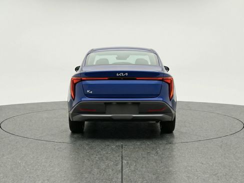 Used 2025 Kia K4 LXS image 7