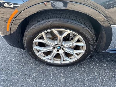 Used 2025 BMW X7 xDrive40i image 16