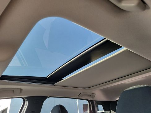 New 2026 Nissan Kicks SV w/ SV Premium Package image 14