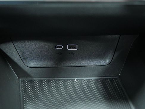 Used 2025 Chevrolet Equinox LT image 33