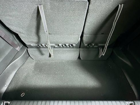 New 2026 Chrysler Pacifica Select w/ S Appearance Package FWD image 32