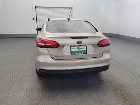 Used 2018 Ford Focus SE image 6