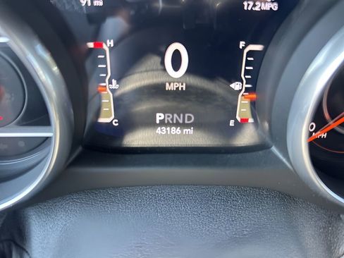 Used 2018 Jeep Wrangler Unlimited Sahara image 23