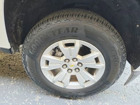 Used 2020 Chevrolet Colorado LT w/ Safety Package image 35