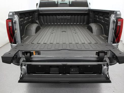 New 2026 GMC Sierra 2500 Denali Ultimate w/ LPO, Black Badging Package AWD/4WD image 10