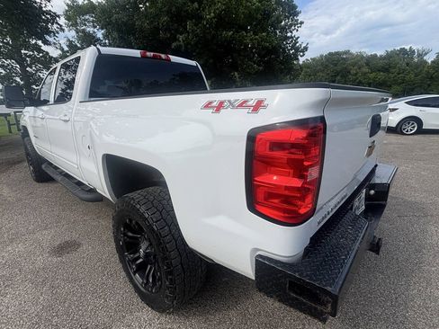 Used 2017 Chevrolet Silverado 2500 LT AWD/4WD image 10