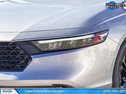 Certified 2025 Honda Accord SE image 5