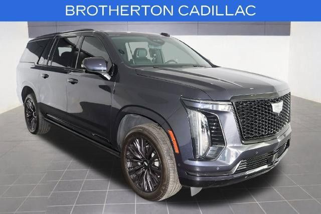 Certified 2025 Cadillac Escalade ESV Sport w/ LPO, ONYX Package AWD/4WD image 11
