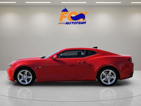 Used 2022 Chevrolet Camaro LT image 2