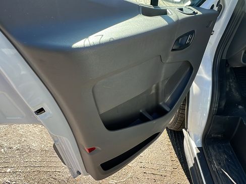 Used 2024 Ford Transit 350 XLT image 21