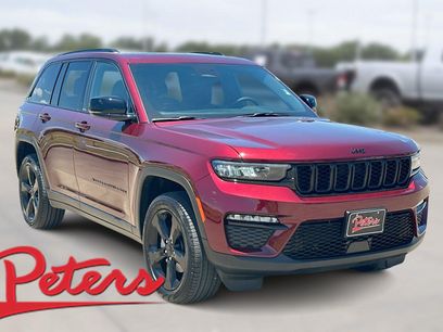 Used 2025 Jeep Grand Cherokee Limited w/ Black Appearance Package