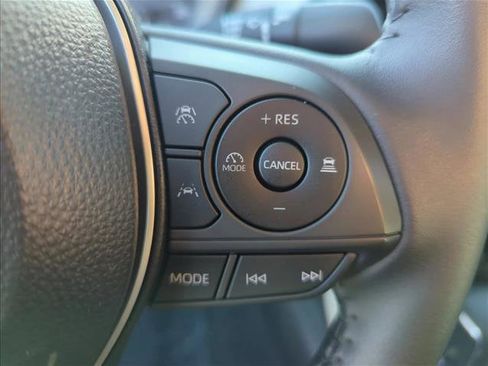 Certified 2025 Toyota Corolla SE image 12