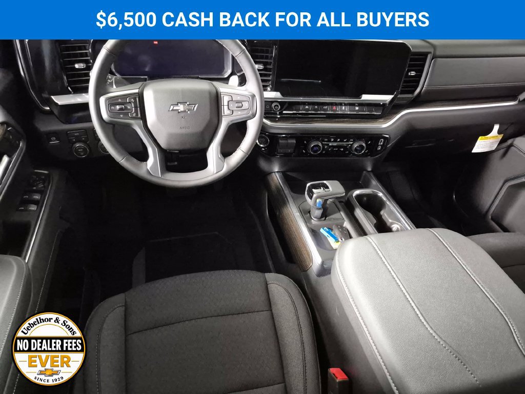 New 2026 Chevrolet Silverado 1500 RST w/ LPO, Dark Essentials Package AWD/4WD image 10