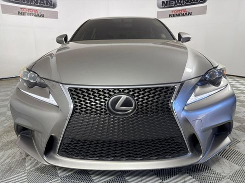 Used 2016 Lexus IS 200t w/ F Sport Package RWD image 9