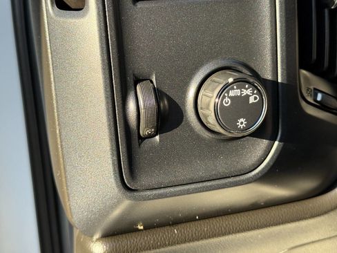 Used 2018 Chevrolet Silverado 1500 W/T w/ WT Convenience Package image 15