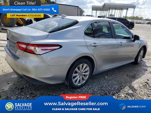 Used 2019 Toyota Camry LE FWD image 4