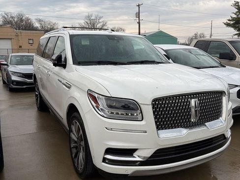 Used 2021 Lincoln Navigator L Reserve w/ Cargo Convenience Package image 1