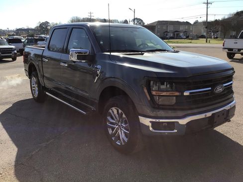 New 2026 Ford F150 XLT w/ Equipment Group 302A MID image 7