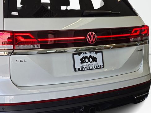 New 2026 Volkswagen Atlas SEL AWD/4WD image 13