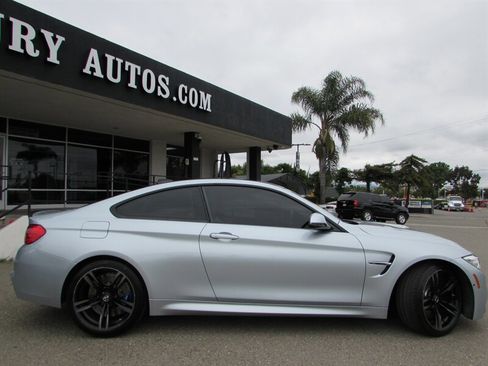 Used 2015 BMW M4 Coupe RWD image 8