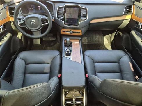 Used 2024 Volvo XC90 B5 Plus w/ Protection Package Premier AWD/4WD image 19