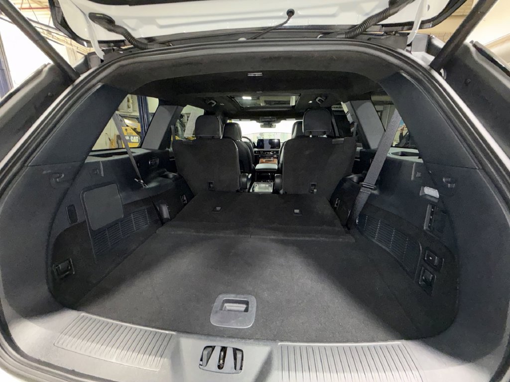 Used 2025 Lincoln Aviator Black Label w/ Black Label Special Edition AWD/4WD image 22