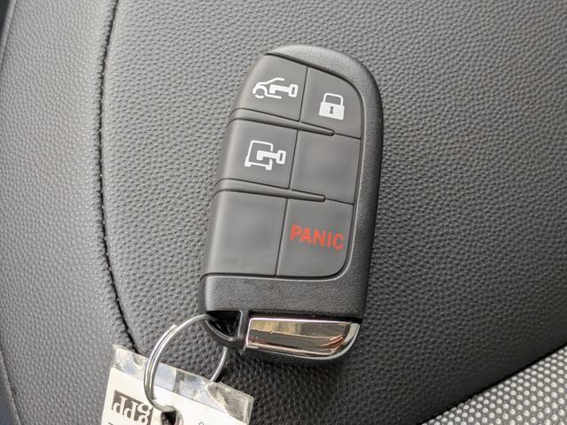 New 2026 RAM ProMaster 2500 w/ Convenience Group FWD image 26
