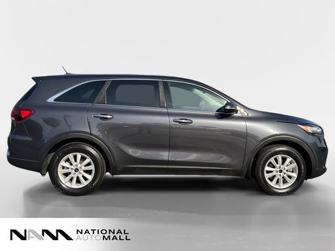 Used 2019 Kia Sorento FWD image 6