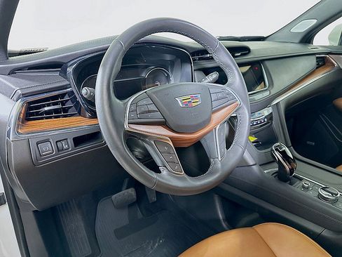 Used 2022 Cadillac XT5 Premium Luxury image 12