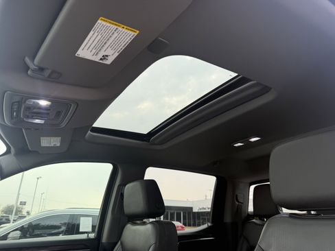 Used 2026 GMC Sierra 1500 SLT image 26