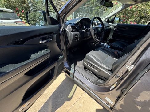Used 2018 Honda Pilot Elite image 23