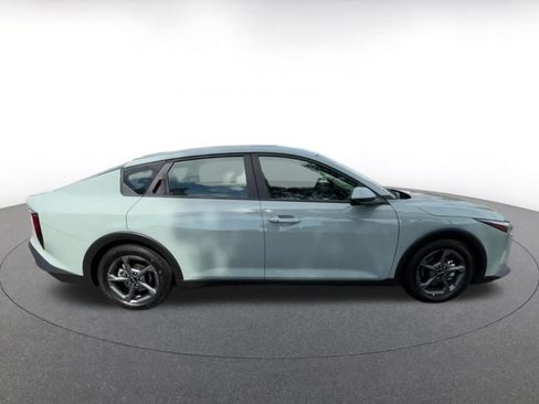 Used 2025 Kia K4 FWD image 16
