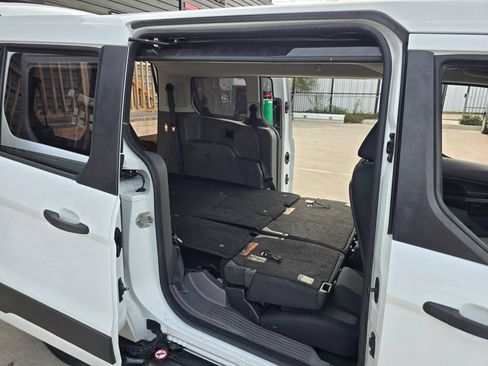 Used 2020 Ford Transit Connect XL image 30