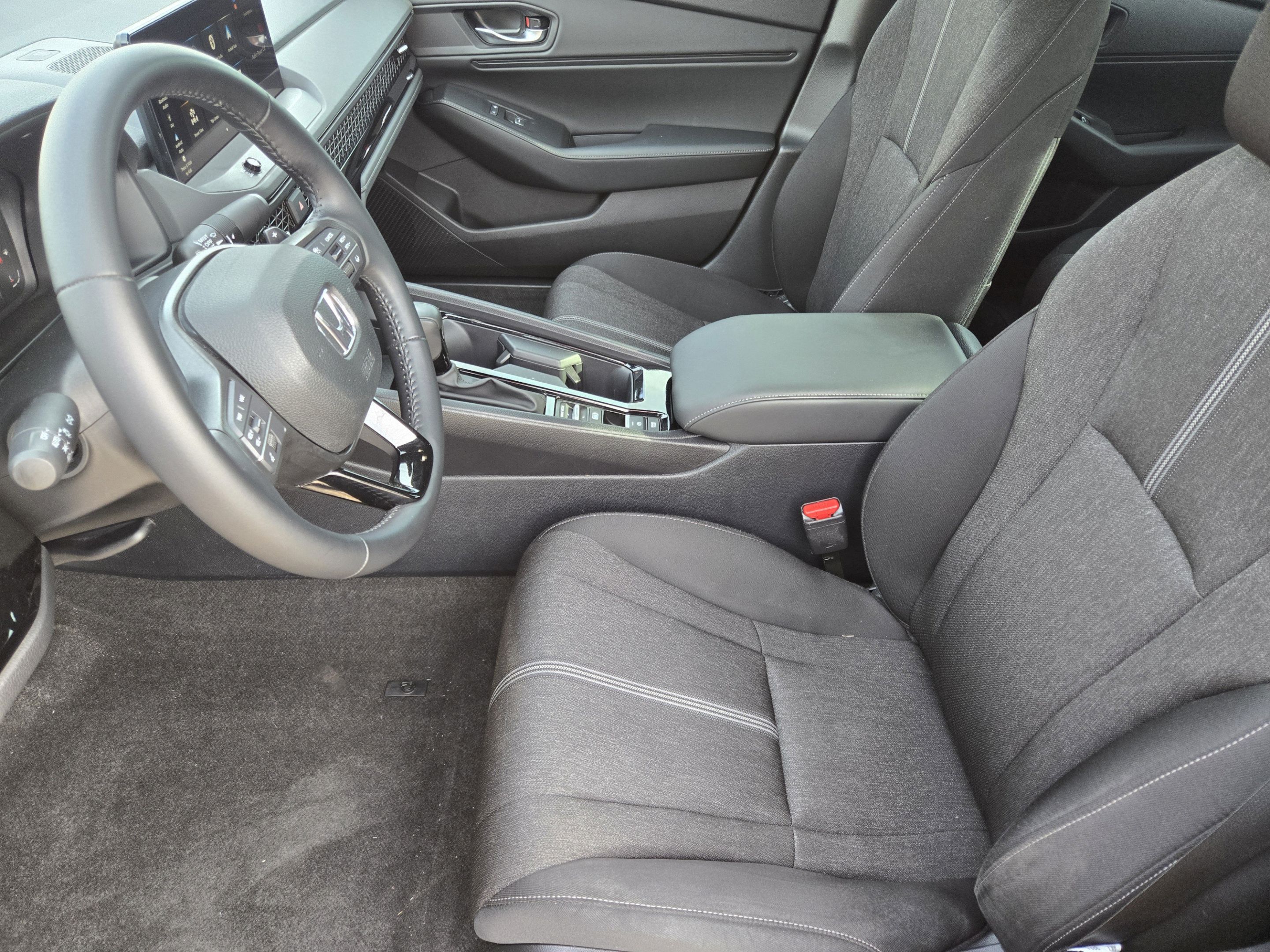 Used 2024 Honda Accord Sport image 9
