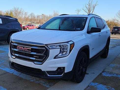 Used 2023 GMC Terrain AT4 w/ Tech Package image 4