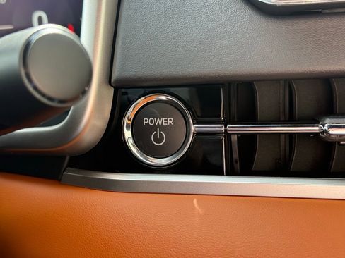 New 2025 Mitsubishi Outlander SEL image 12