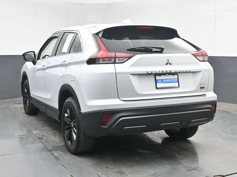 Used 2023 Mitsubishi Eclipse Cross LE AWD/4WD image 7