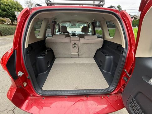 Used 2006 Toyota RAV4 4WD image 9