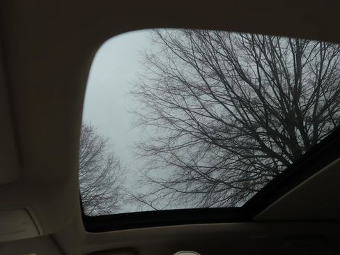 Used 2022 Acura MDX SH-AWD w/ Advance Package image 26