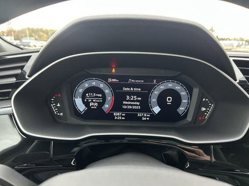 Certified 2025 Audi Q3 2.0T Premium w/ Convenience Package image 11