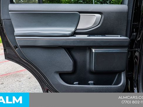 Used 2025 Ford Expedition Active AWD/4WD image 44