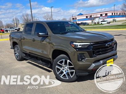 Used 2023 Chevrolet Colorado Z71 w/ Z71 Convenience Package 2