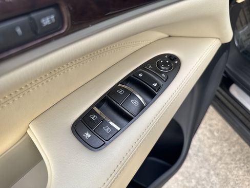 Certified 2019 INFINITI QX60 Luxe w/ Sensory Package image 10