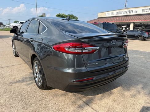 Used 2019 Ford Fusion Titanium FWD image 5