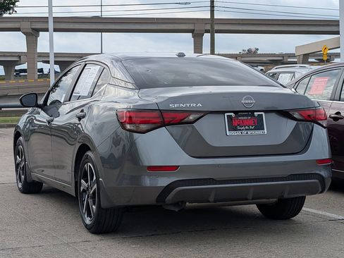 Certified 2025 Nissan Sentra SV w/ All-Weather Package FWD image 4