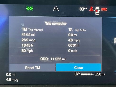 Used 2025 Volvo V60 B5 Cross Country Plus image 40