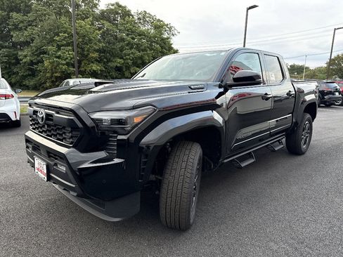 New 2025 Toyota Tacoma TRD Sport AWD/4WD image 3