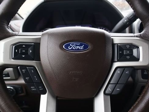 Used 2022 Ford F350 King Ranch image 9