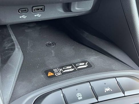 Used 2025 Buick Envista Preferred w/ Convenience I Package image 25