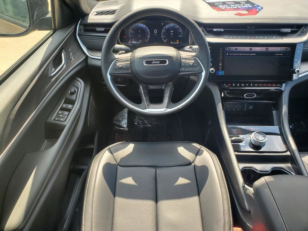 New 2026 Jeep Grand Cherokee Limited AWD/4WD image 10